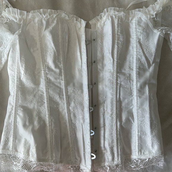 NWOT WHITE CORSET W LACE BACK BONING TIE DETAIL ON SLEEVES SWEETHEART NECK SZ L - Picture 2 of 5